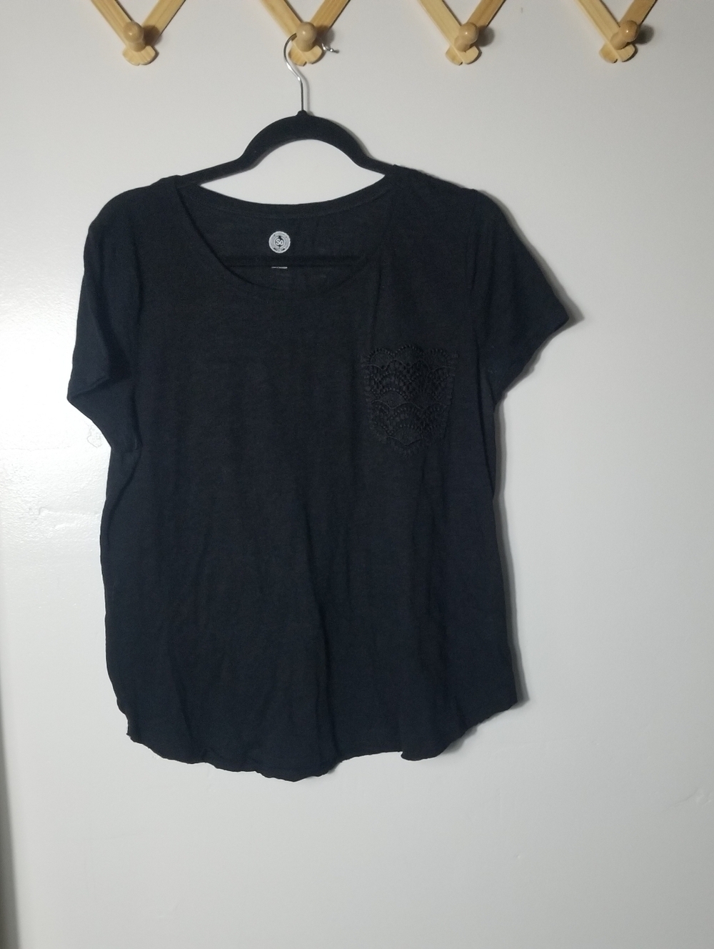 SO JUNIORS BLACK BLOUSE WITH LACE POCKET SIZE MEDIUM